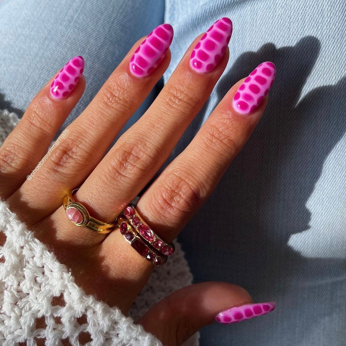 hot pink ombre nails